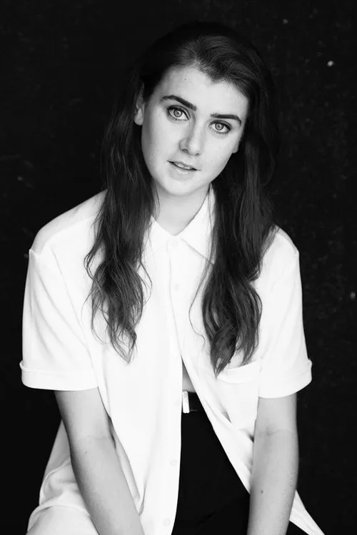 Tharanya Tharan ha trabajado con Alana Louise en 1 ocasiones