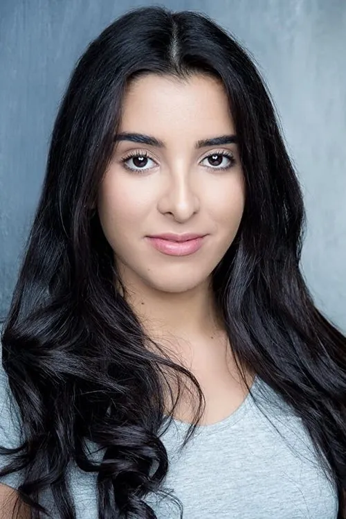 Alannah Olivia — personaje: Carli