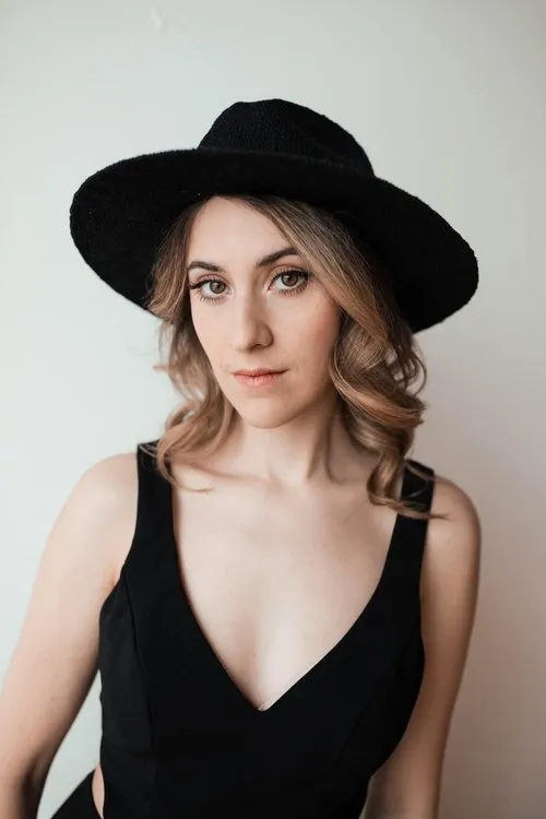 Landon Tavernie´r ha trabajado con Alayna Patten en 1 ocasiones