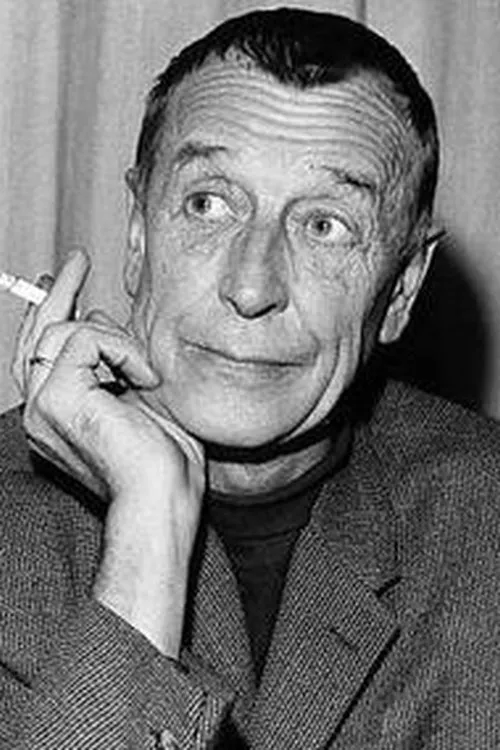 Albert Bessler interpretando a Dr. Swanson