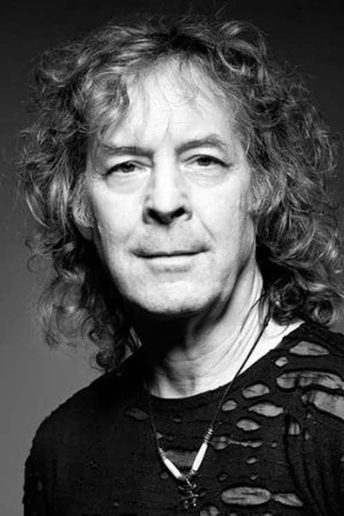 Albert Bouchard interpretando a Self - Blue Oyster Cult