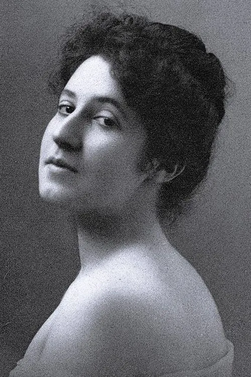 Frank Bennett ha trabajado con Alberta Lee en 3 ocasiones