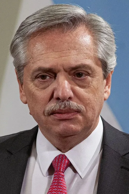 Alberto Fernández interpretando a Himself