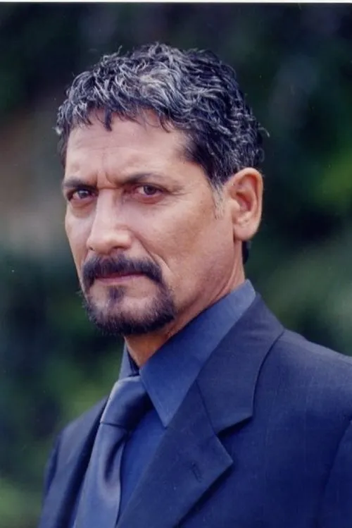 Alberto Rowinsky interpretando a El Candidato