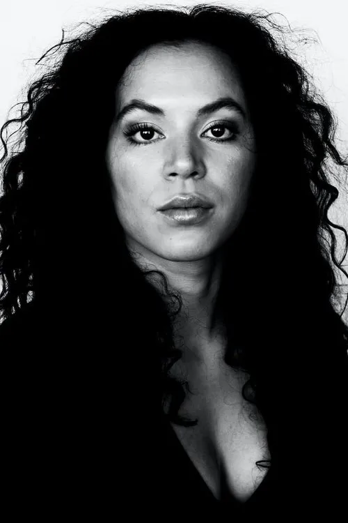 Aldís Amah Hamilton interpretando a Freyja