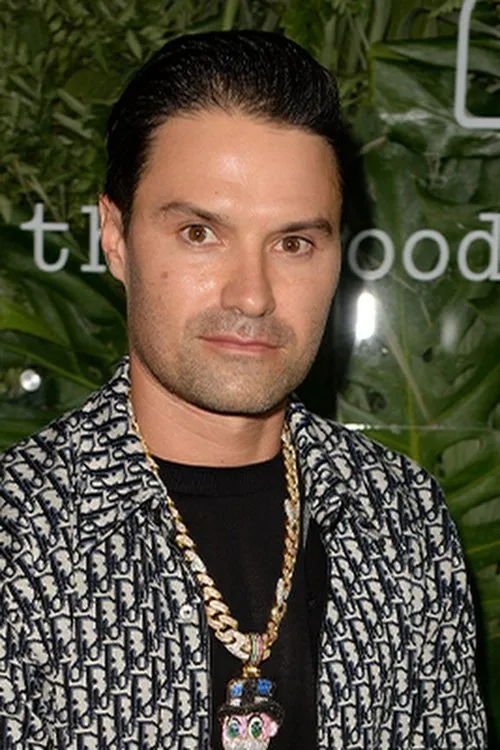 Jeremy Jackson ha trabajado con Alec Monopoly en 1 ocasiones