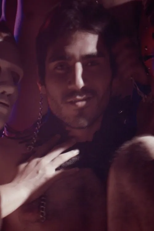 Alejandro Gorovic interpretando a Julio