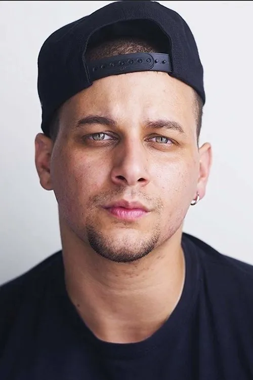 Alejandro Hernandez en su biografía y filmografía