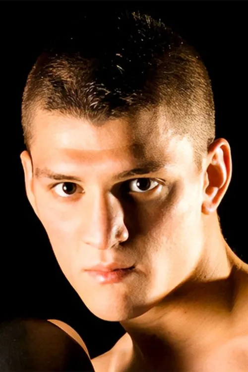 Naeem Ali ha trabajado con Alejandro Moya en 1 ocasiones