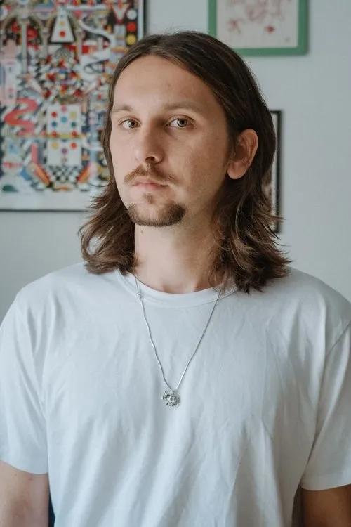 Gonso Sanz ha trabajado con Alejandro Pérez Castellanos en 1 ocasiones