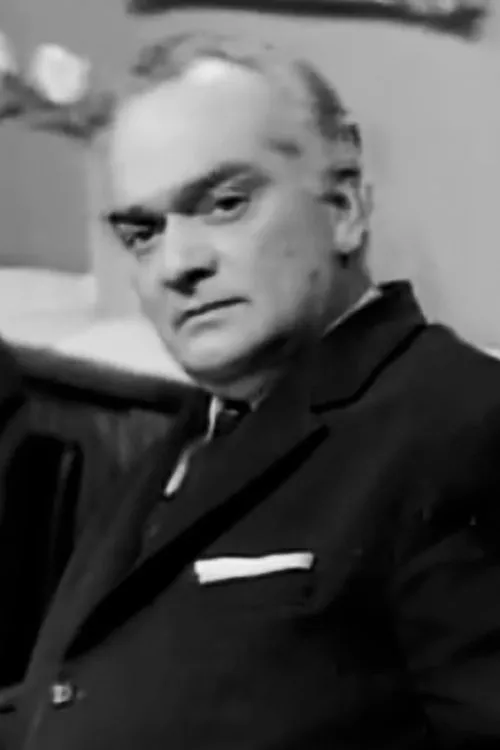 Alekos Daropoulos interpretando a 