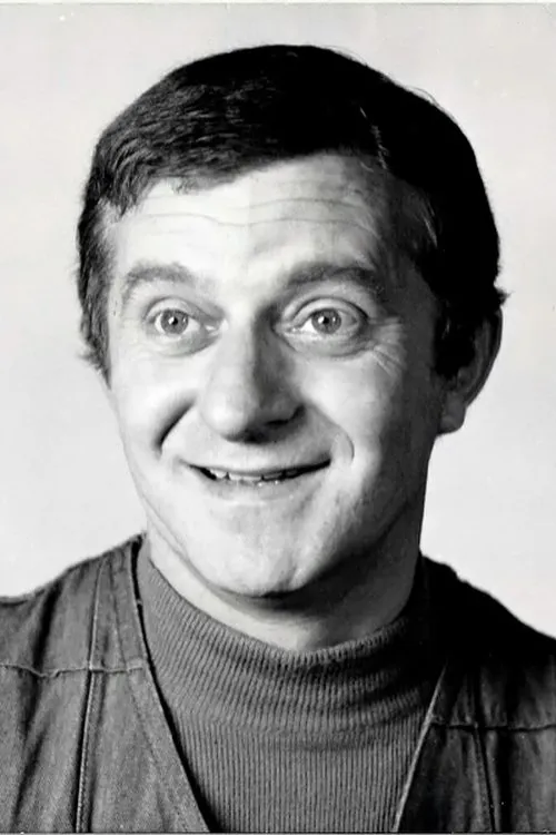 ?p?µp?? ????p????? ha trabajado con Αλέκος Τζανετάκος en 3 ocasiones