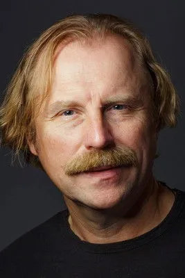 Александр Абрамович interpretando a ????? ????????