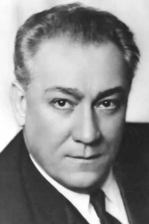 Александр Хвыля interpretando a Father Frost