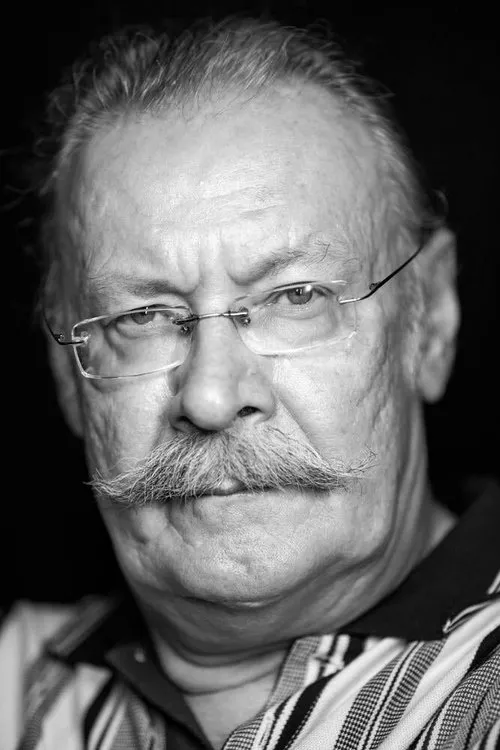 Александр Самойлов interpretando a