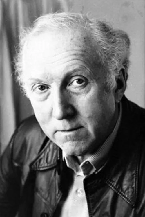 Александр Вокач interpretando a Administrator