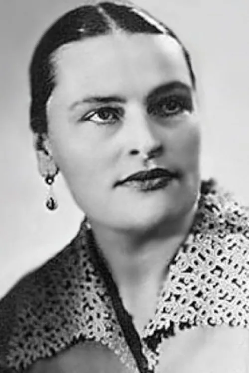 Александра Данилова en su biografía y filmografía