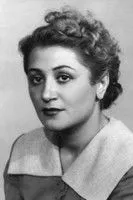 Aleksandra Smolyarova interpretando a Vustya Shuray