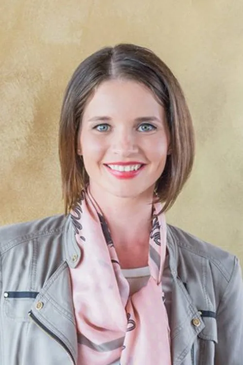 Alena Ďuránová — personaje: Simona Kozáková Závodská