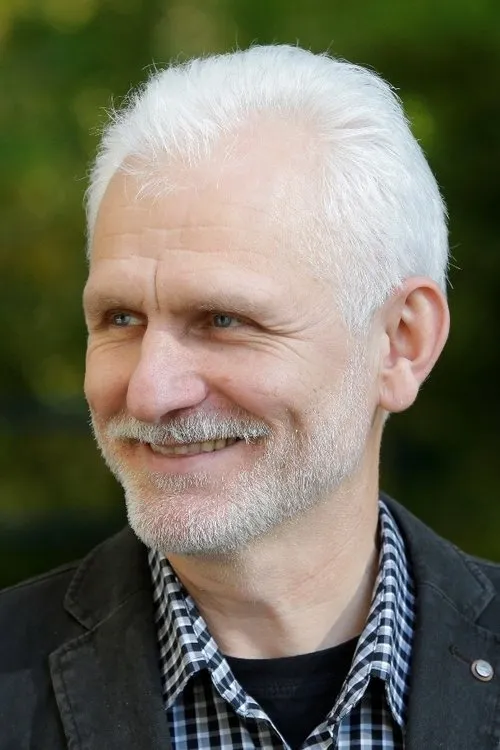 Svetlana Alexievich ha trabajado con Aleś Bialacki en 1 ocasiones