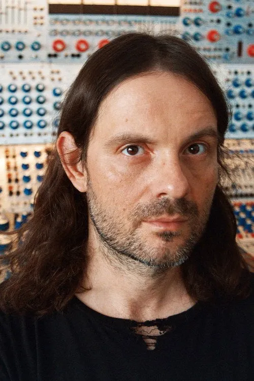 Trent Reznor ha trabajado con Alessandro Cortini en 8 ocasiones