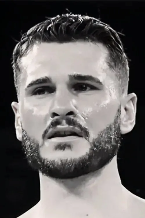 Alessio Mastronunzio interpretando a Self