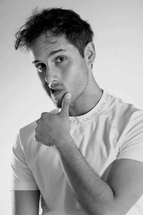 Alessio Nicolai interpretando a Drexel