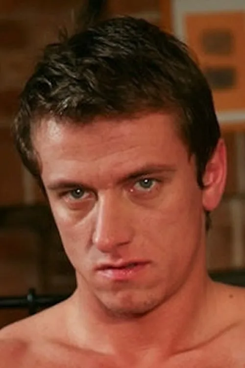 Alex Brinsky interpretando a 