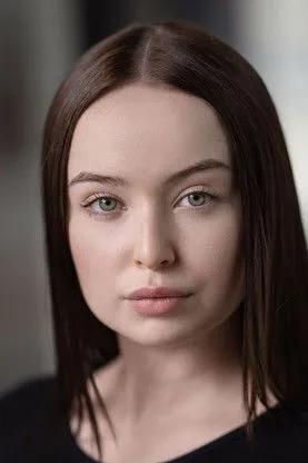 Eve Hewson ha trabajado con Alex Deegan en 1 ocasiones