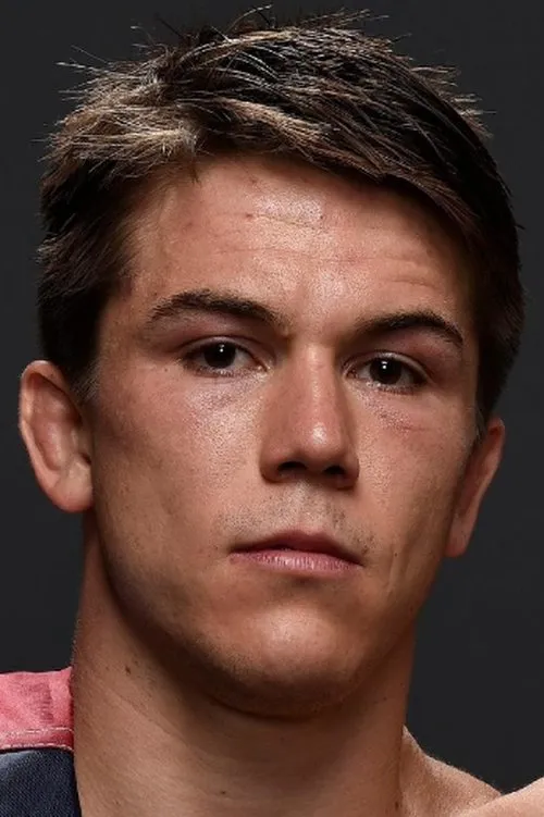 Alexander Hernandez interpretando a Self