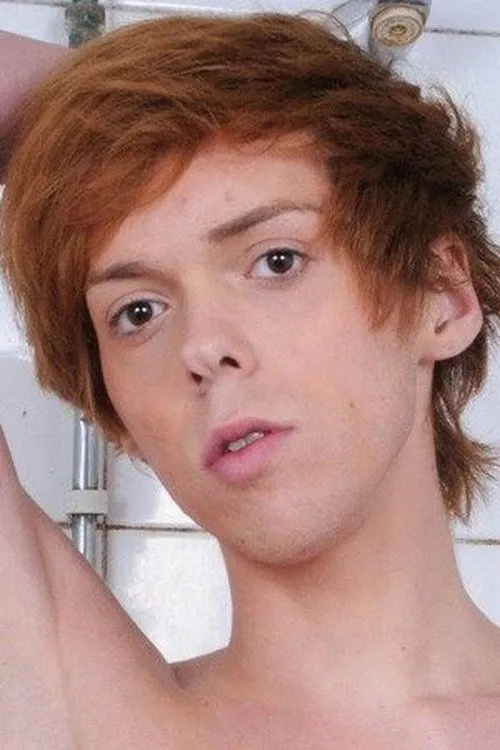 Alexander Syden interpretando a (archive footage)