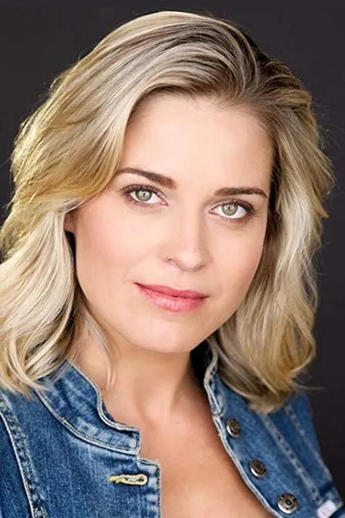 Alexandra Davies en su biografía y filmografía