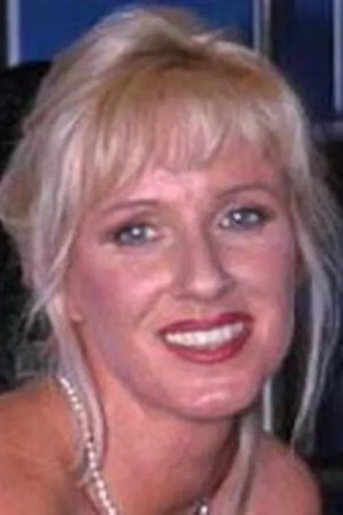 Manais ha trabajado con Alexandra Ross en 1 ocasiones