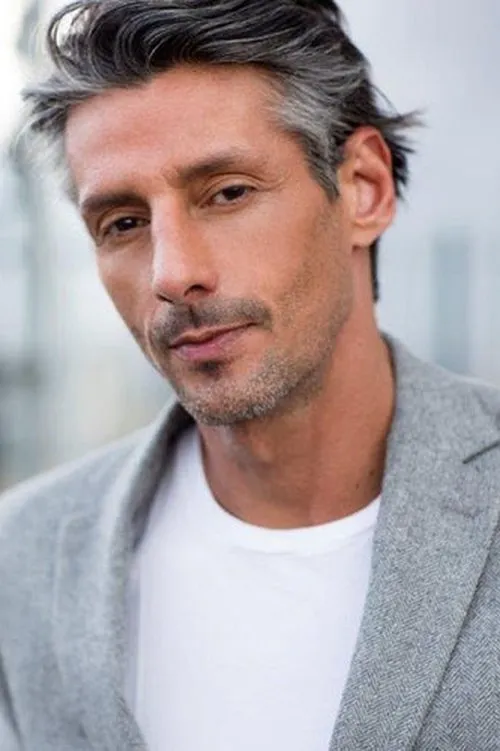 Tito Naville ha trabajado con Alexandre Ell en 1 ocasiones