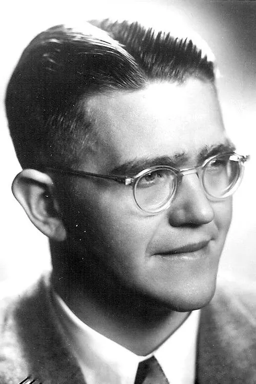 Acke Rundqvist ha trabajado con Alf Alfer en 1 ocasiones