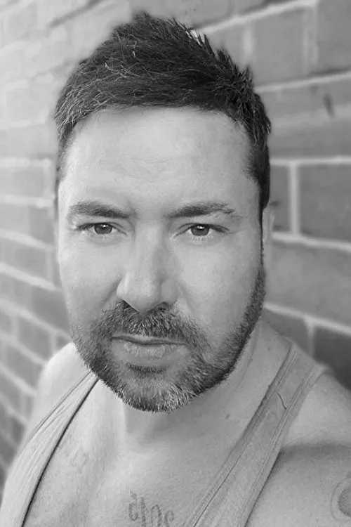 Mark Stobbart ha trabajado con Alfie Dobson en 1 ocasiones