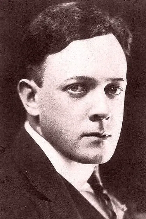 Alfred Cross interpretando a Passanger on deck