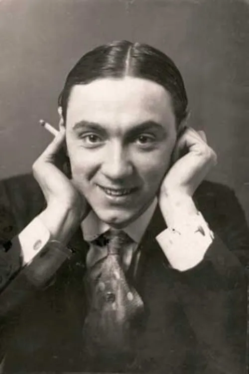 Paul Pinna ha trabajado con Alfred Sällik en 1 ocasiones