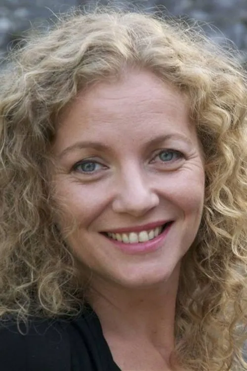 Alice Béat — personaje: Lieutenant Charlotte Marszewski