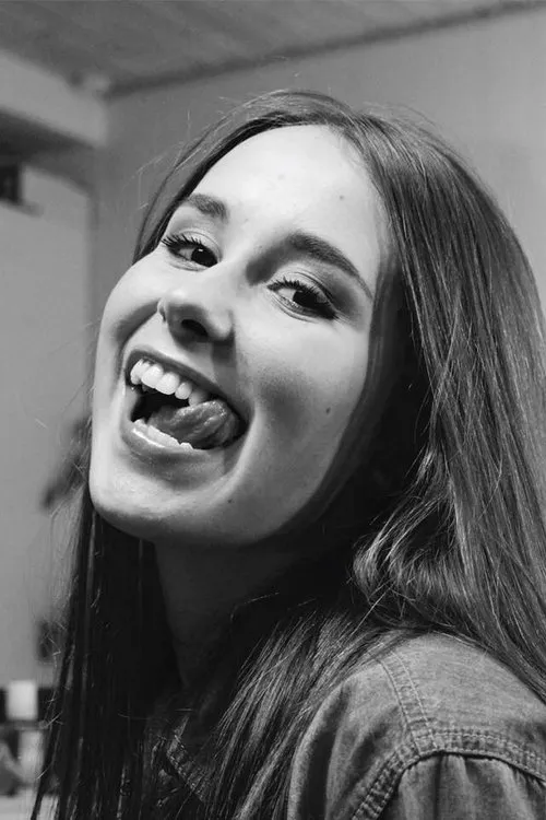 Alice Finn Caspersen — personaje: Store Mie