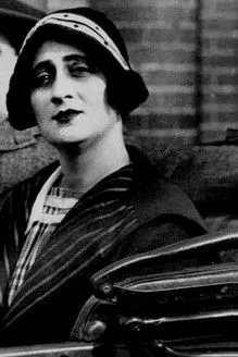 Eduardo Uribe ha trabajado con Alicia Arango de Mejía en 1 ocasiones