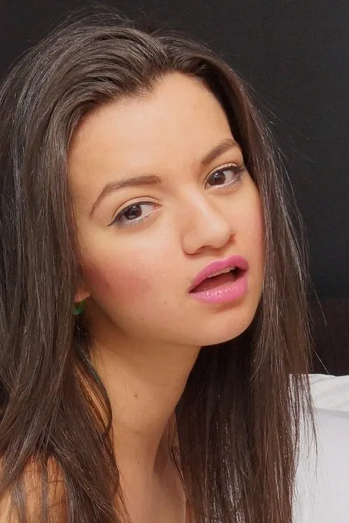 Alicia Poz interpretando a 