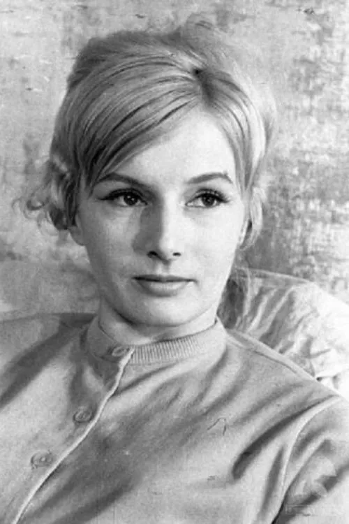 Alicja Zommer interpretando a Guard