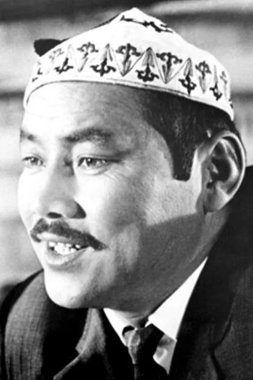 Murat Akhmadiev ha trabajado con Alimgazy Raynbekov en 1 ocasiones