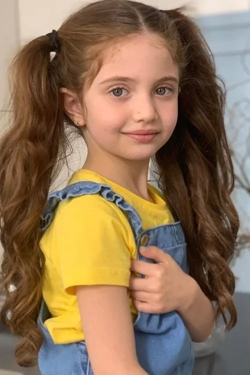 Alin Salar interpretando a Bahoz