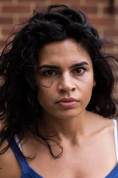 Alina Serban interpretando a Maria