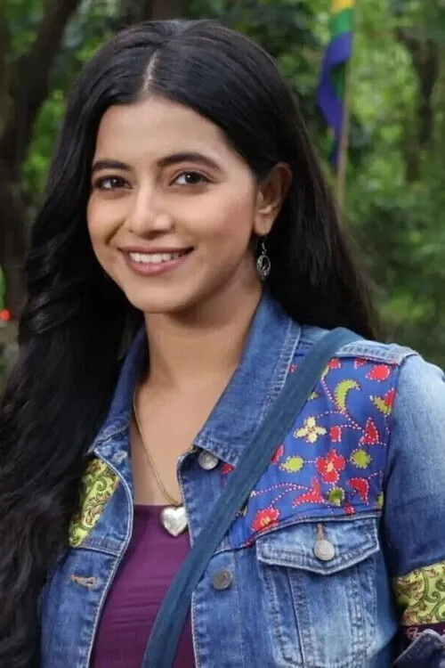 Alisha Parveen — personaje: Dimple Chaddha