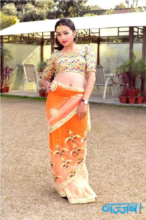 Srijana Subba ha trabajado con Alisha Rai en 1 ocasiones