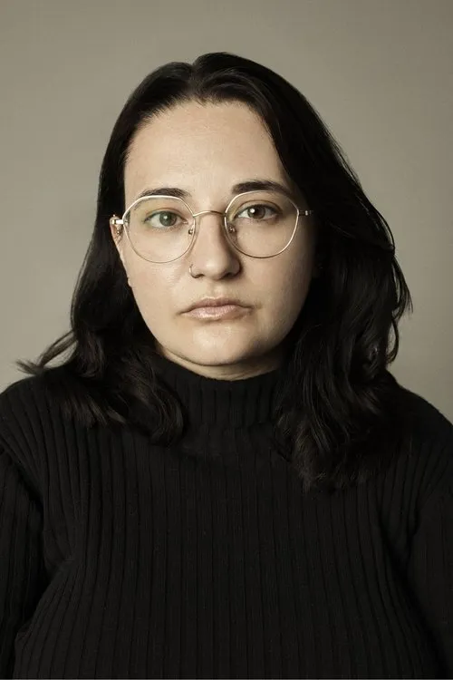 Erin Mohr ha trabajado con Alison Stevenson en 1 ocasiones