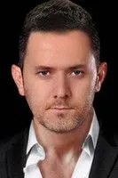 Alkan Demirlek en su biografía y filmografía